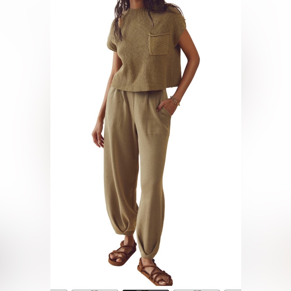 Free People free-est Freya Short
Sleeve Sweater & Pull-On
curly willow‎ combo
